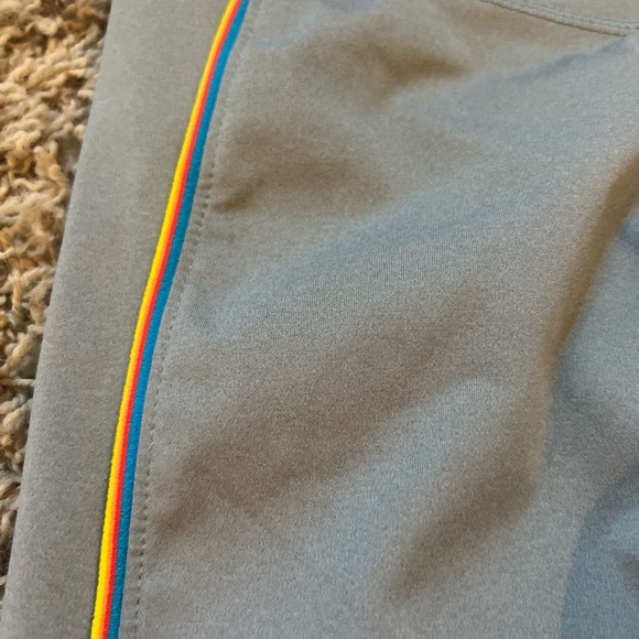 Nike rainbow seam leggings size small - Picture 3 of 10